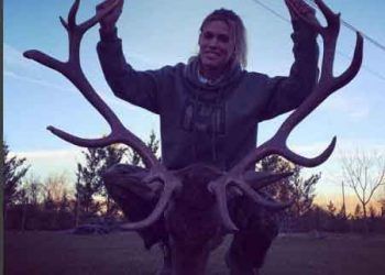 Öldürdüğü Hayvanların Fotoğraflarıyla Tepki Çeken Kadın Evinde Ölü Bulundu