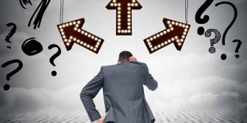 Arkasında Neler Var?